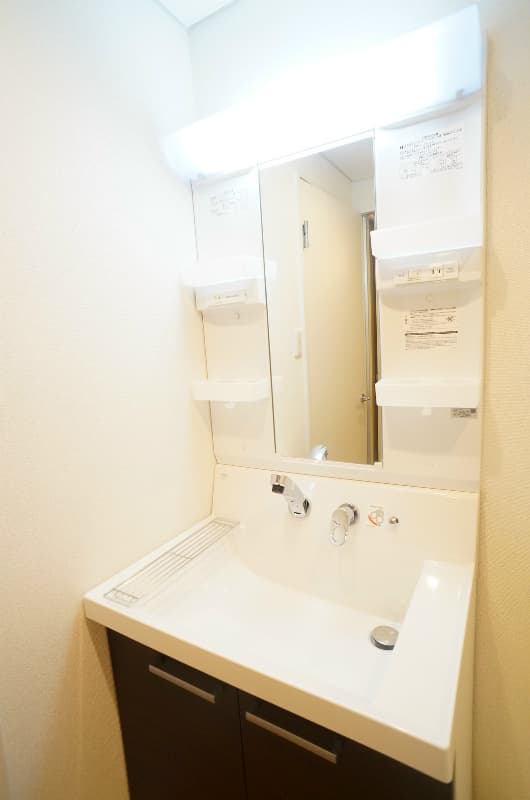 Room image 16
