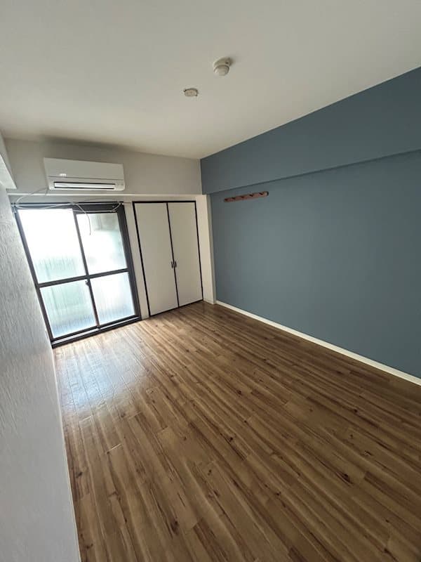 Room image 13