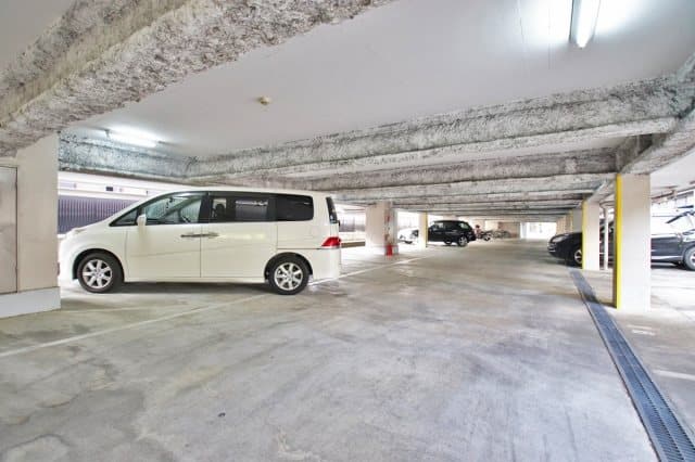 Room image 9
