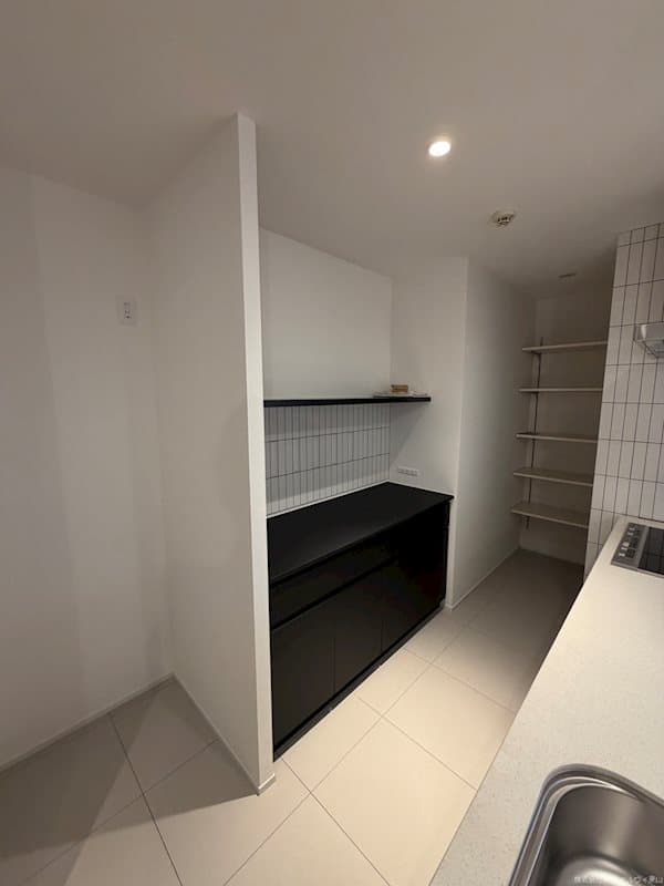 Room image 15