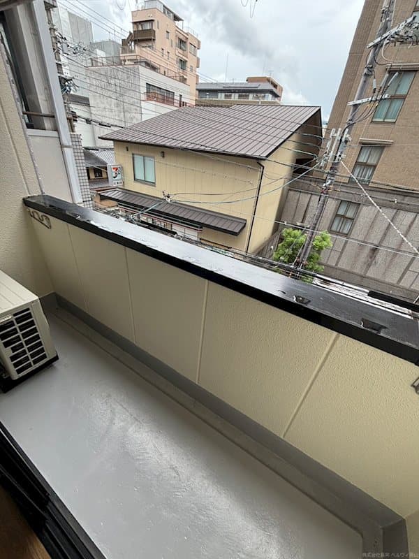 Room image 8