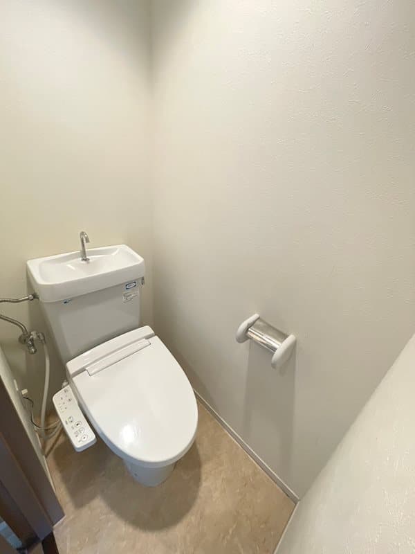Room image 12