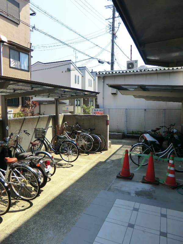 Room image 11