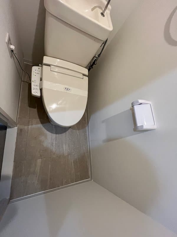Room image 11
