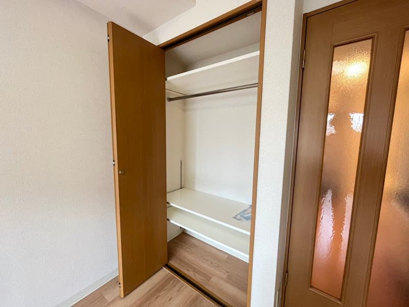 Room image 14