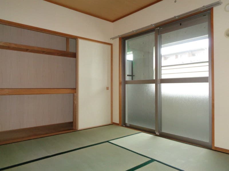 Room image 15