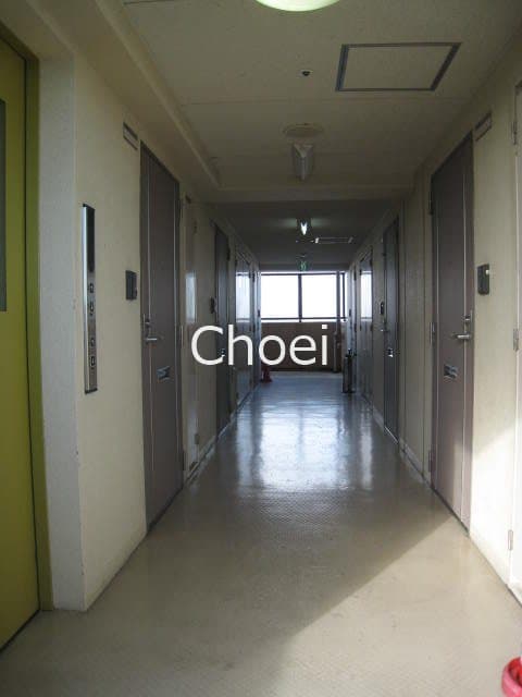 Room image 10