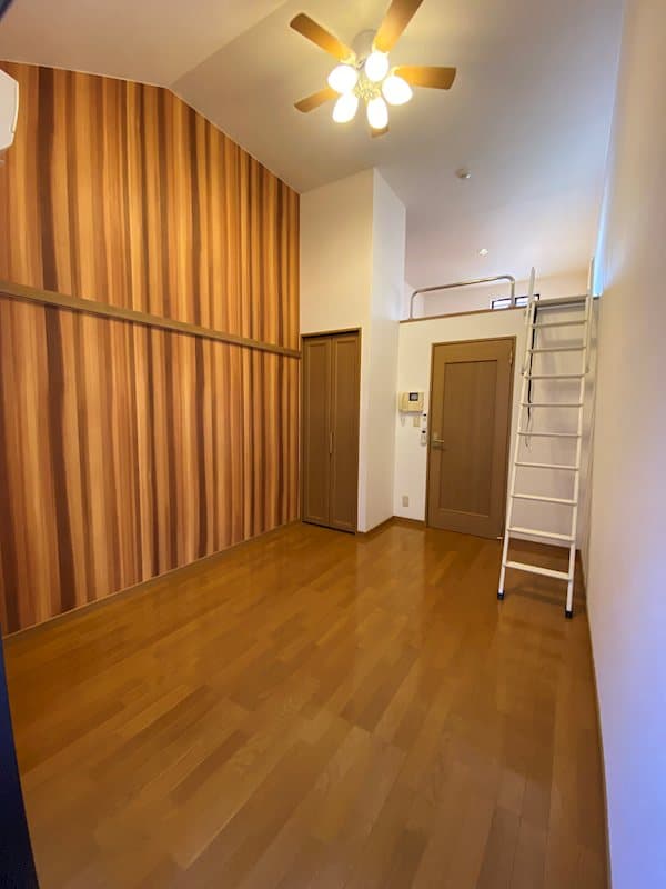 Room image 11