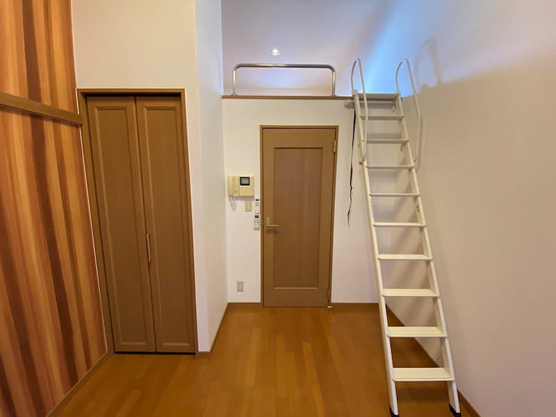 Room image 12
