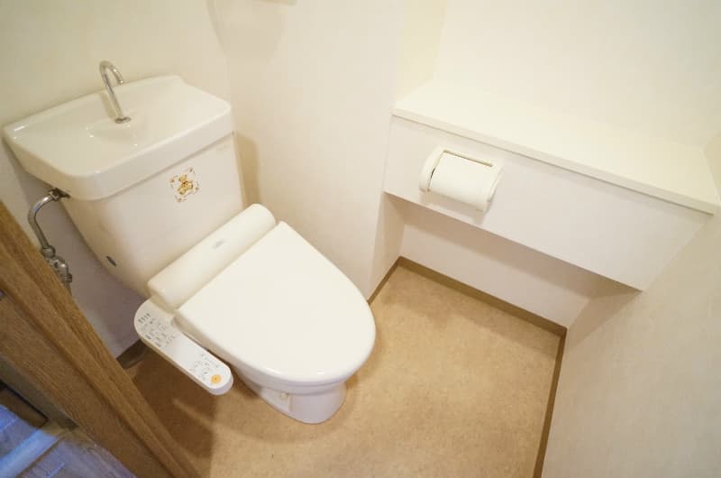 Room image 9