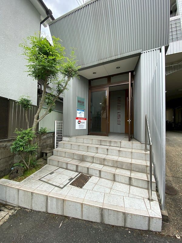 Room image 8