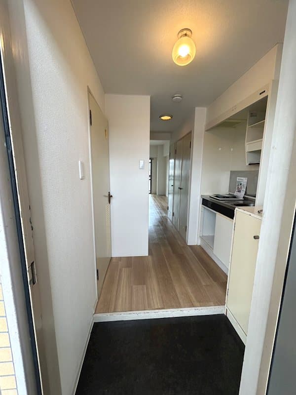 Room image 11