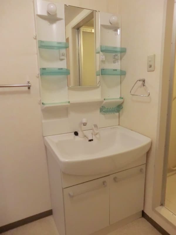 Room image 16