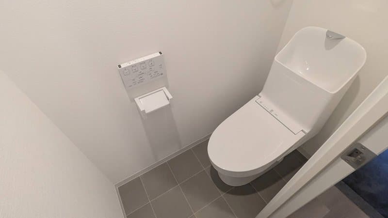 Room image 15