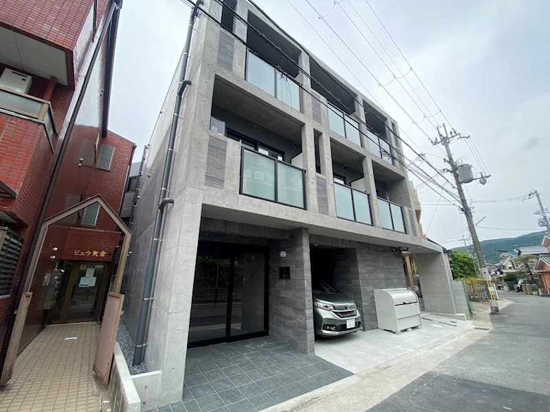 Room image 9