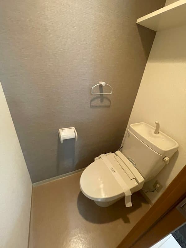 Room image 11