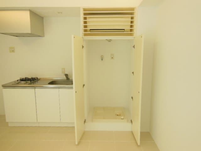 Room image 13