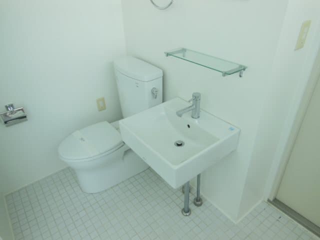 Room image 14