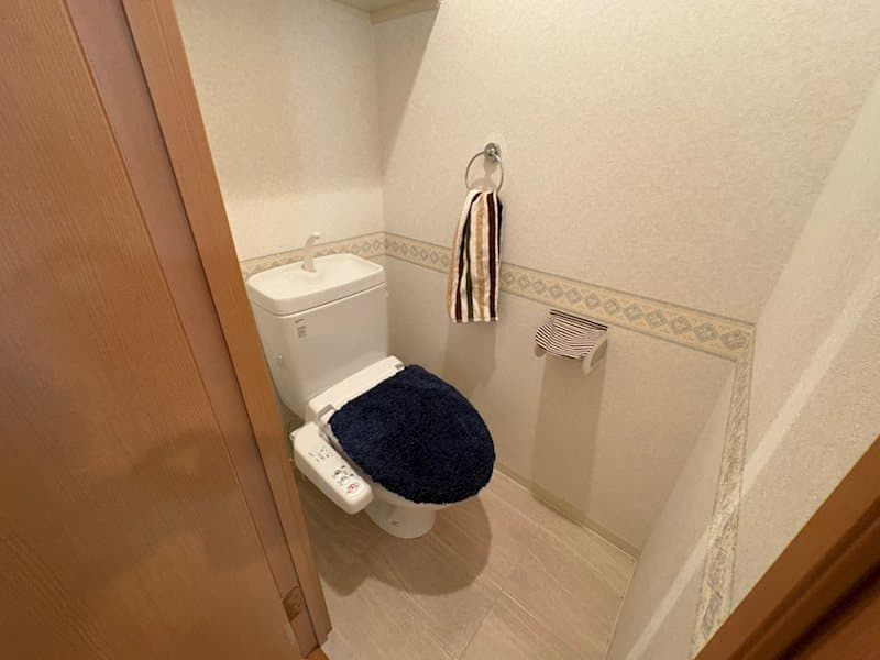 Room image 16