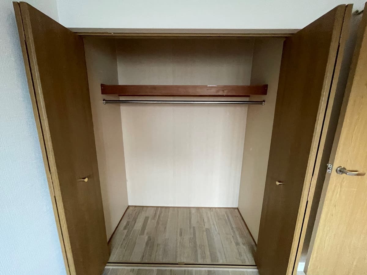 Room image 12