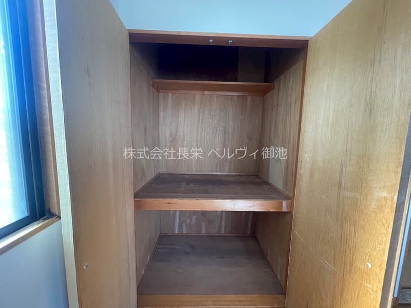 Room image 14