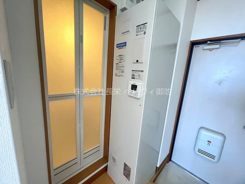 Room image 15