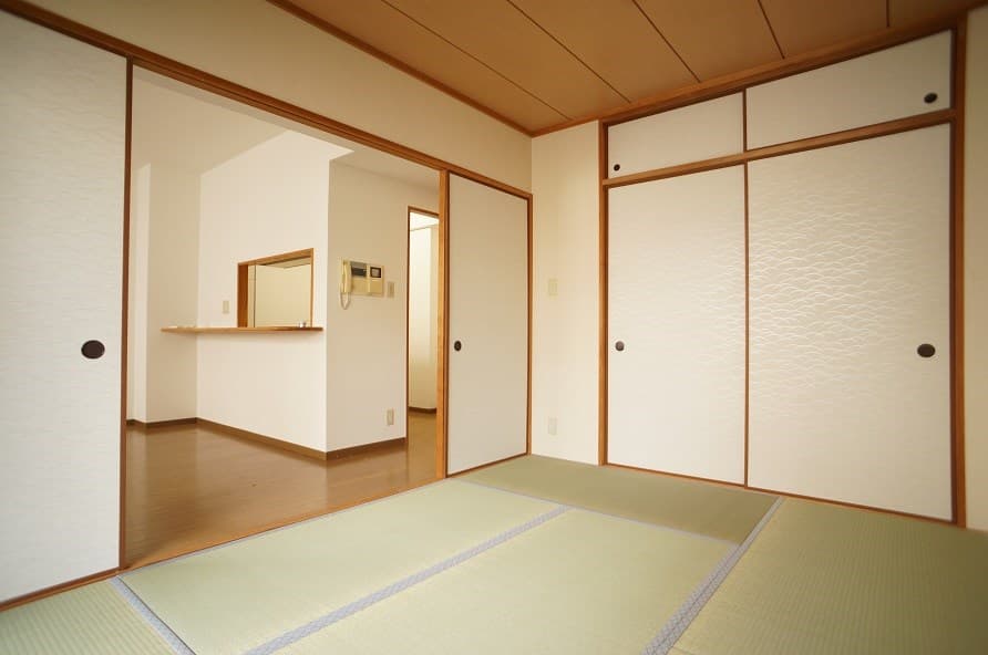 Room image 14