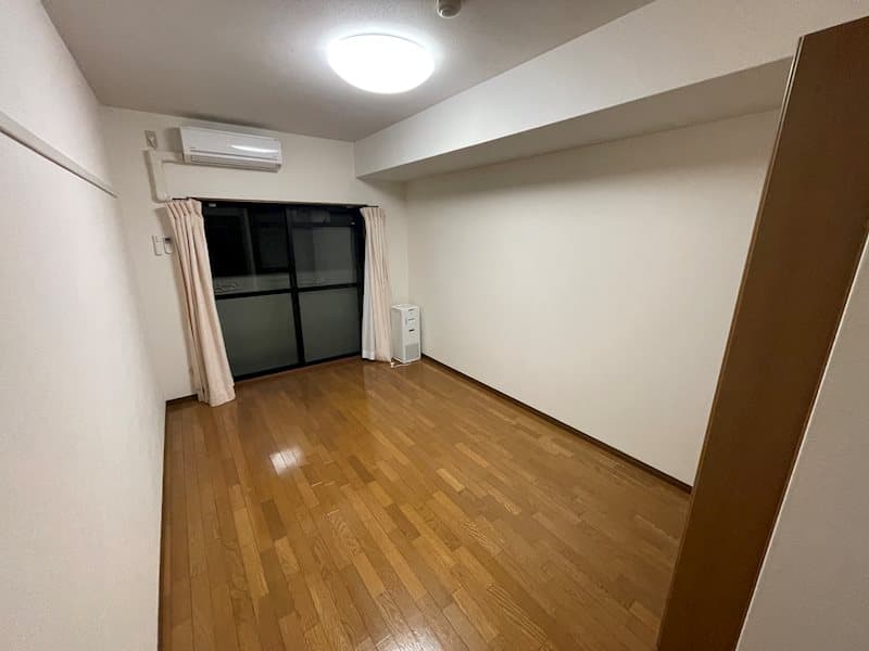 Room image 15