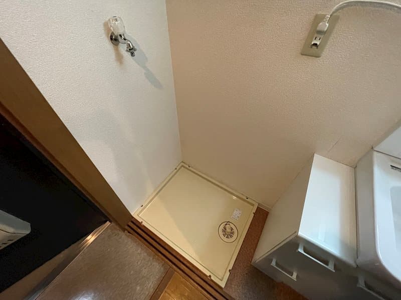 Room image 16
