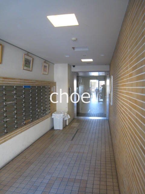 Room image 11