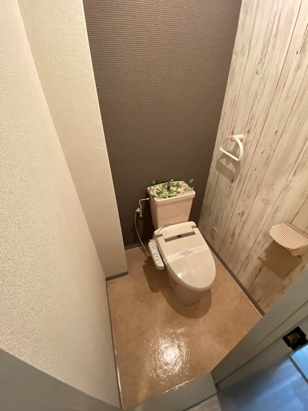 Room image 12