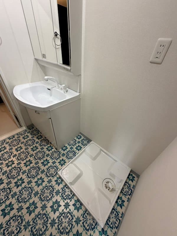 Room image 8