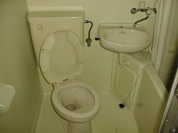 Room image 9