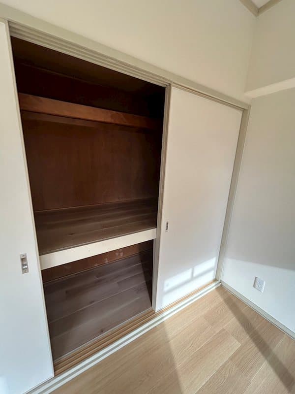 Room image 13
