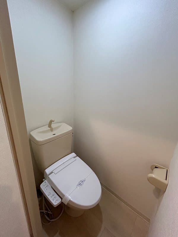 Room image 16