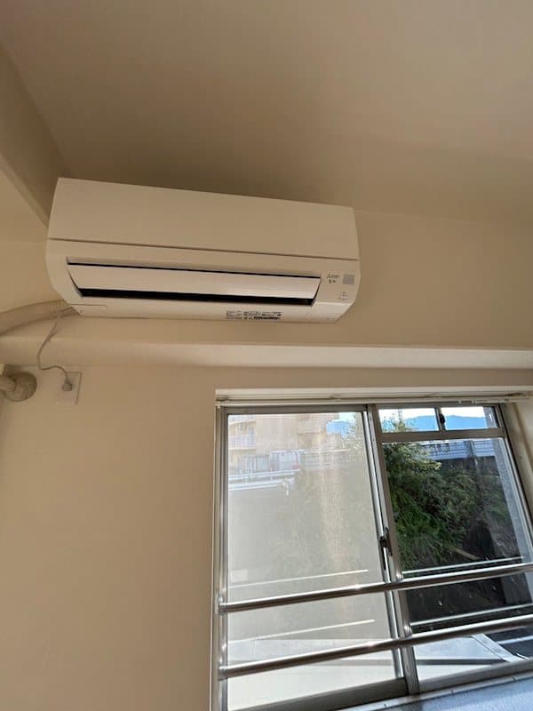 Room image 8