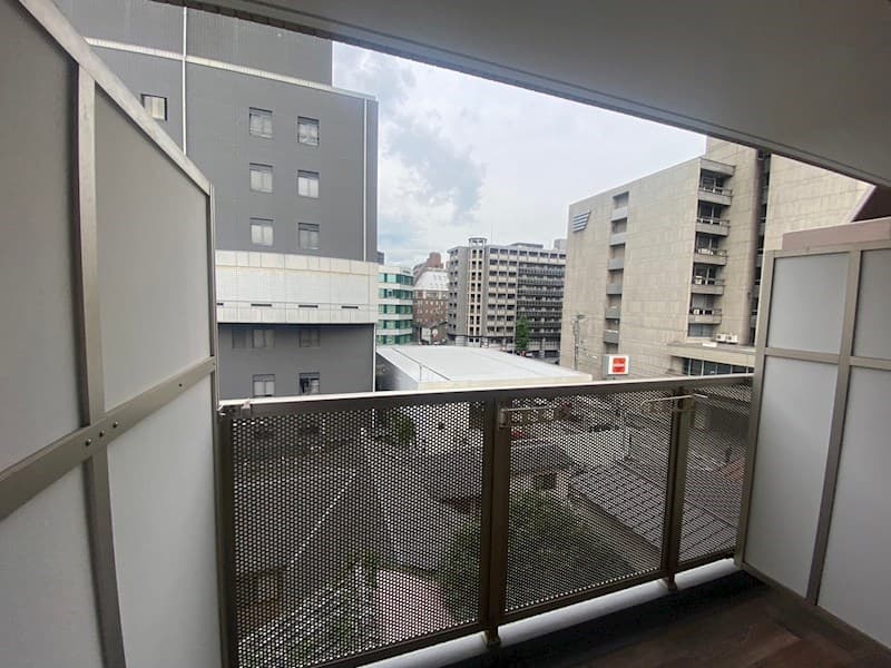 Room image 8