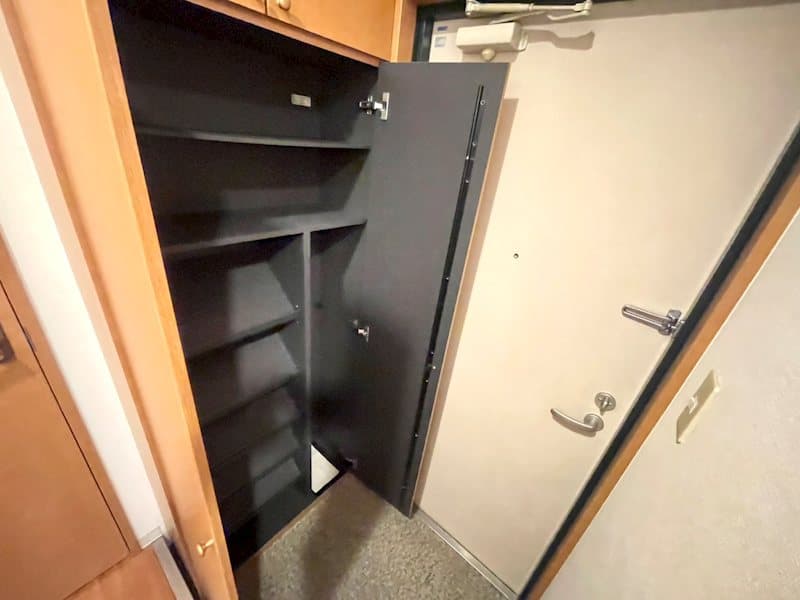 Room image 15