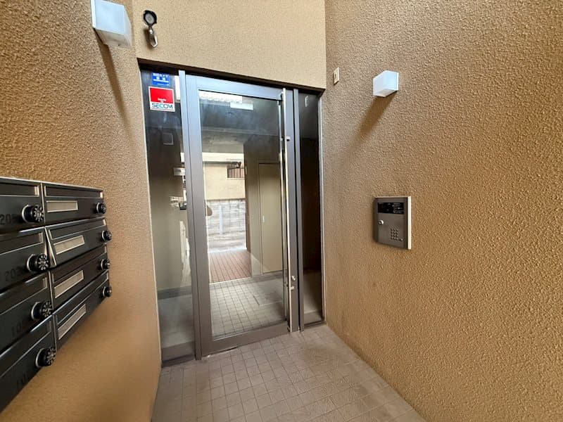 Room image 11