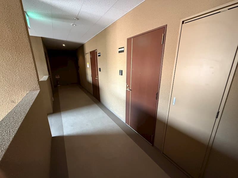 Room image 14