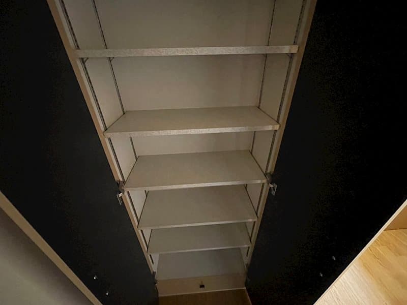 Room image 15