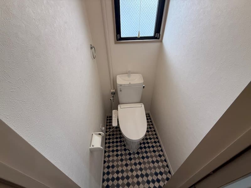 Room image 14