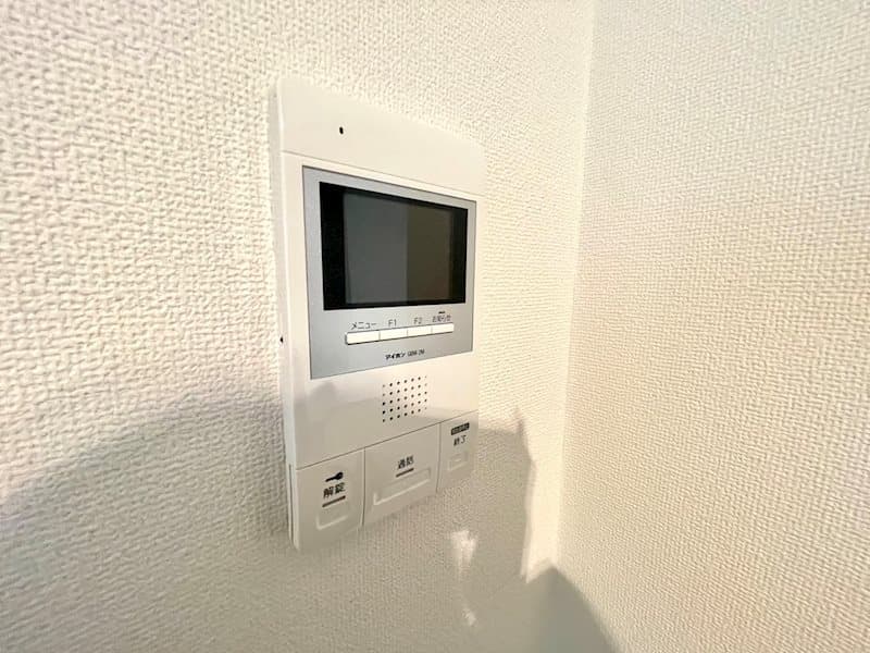 Room image 10