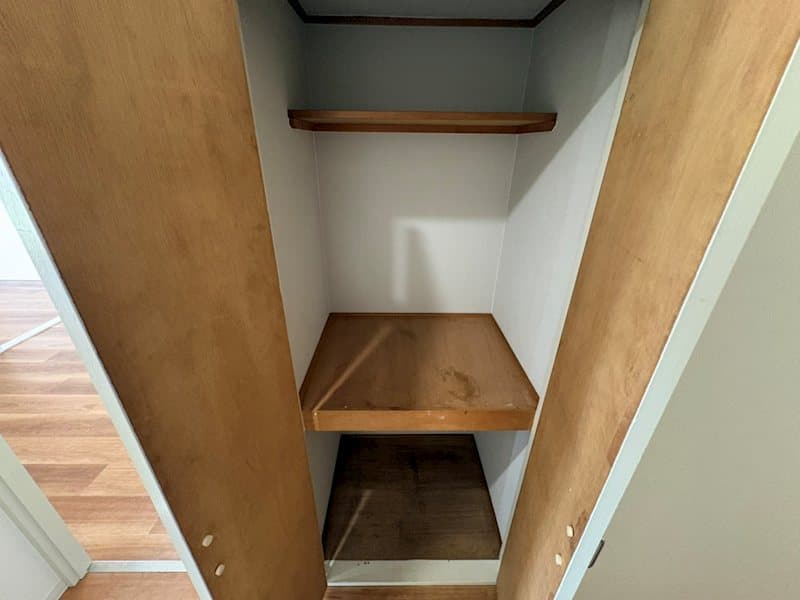 Room image 15