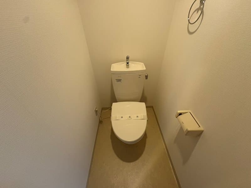 Room image 11