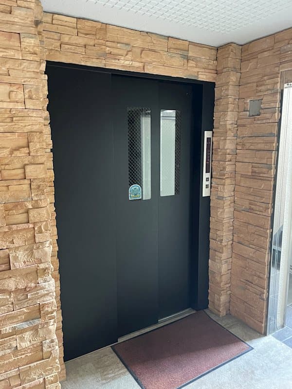 Room image 13
