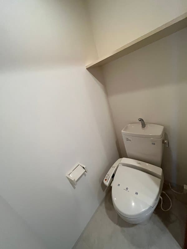 Room image 16