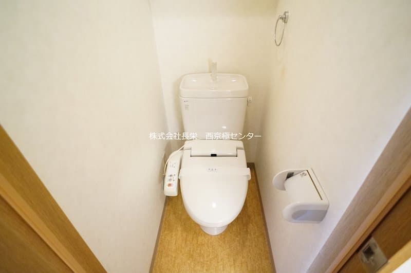 Room image 13