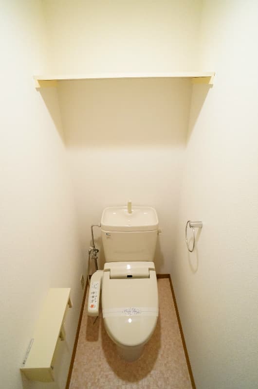 Room image 15