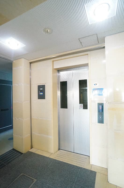 Room image 9